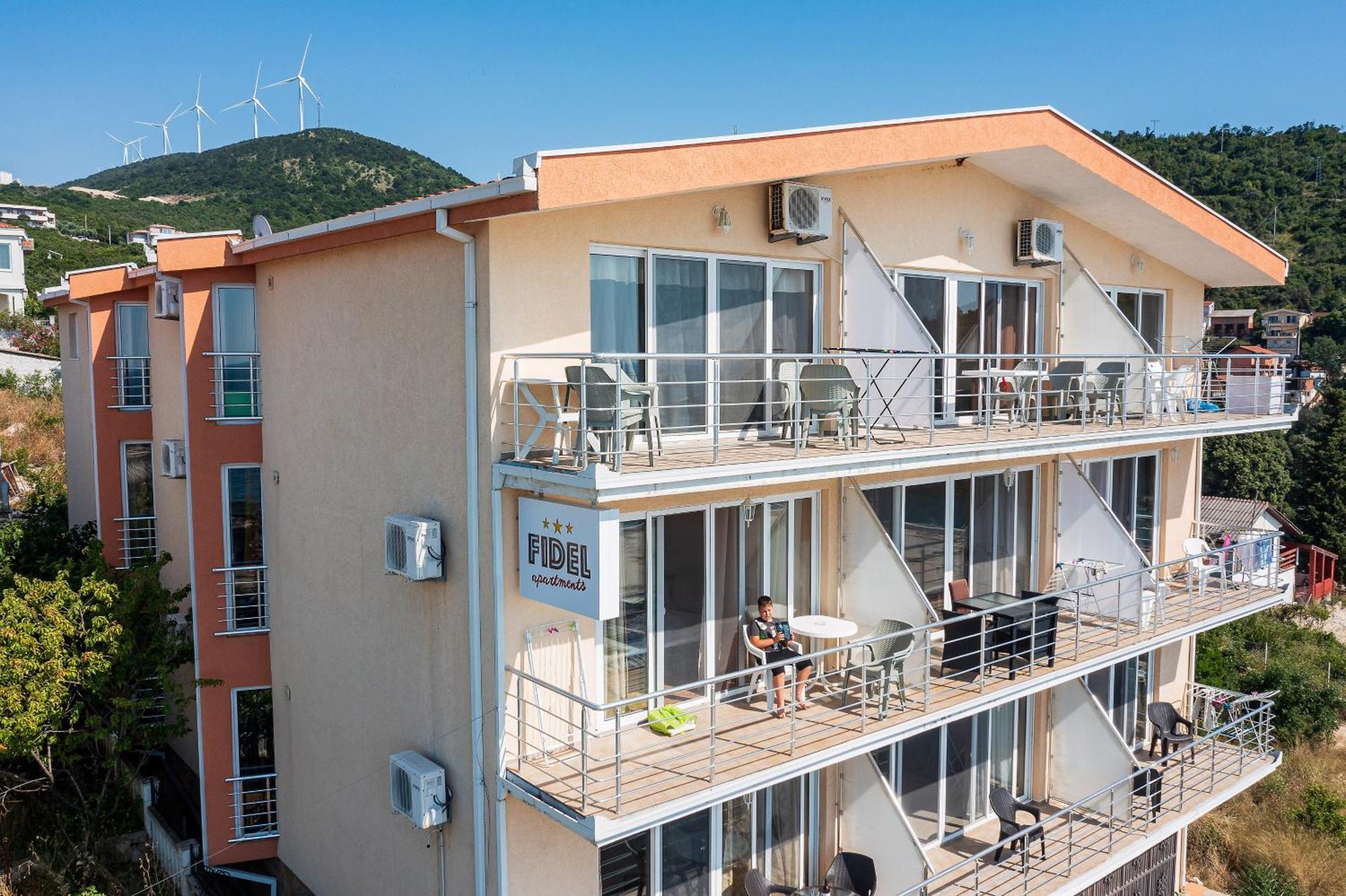 Fidel Apartments Kruče Exterior foto